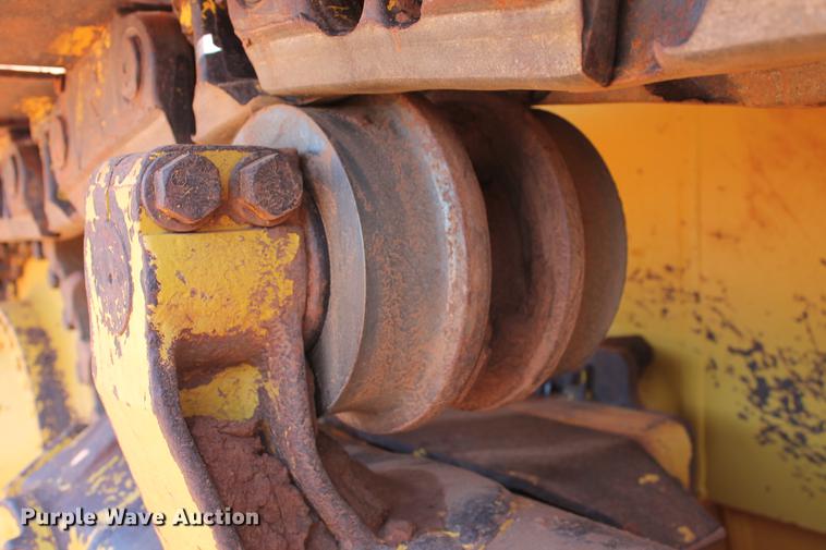 image for item DD5244 2013 Komatsu D65EX-17 dozer