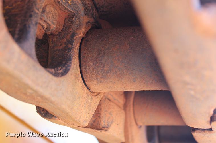 image for item DD5244 2013 Komatsu D65EX-17 dozer