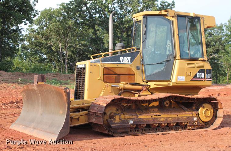 image for item DD5246 2006 Caterpillar D5G LGP dozer