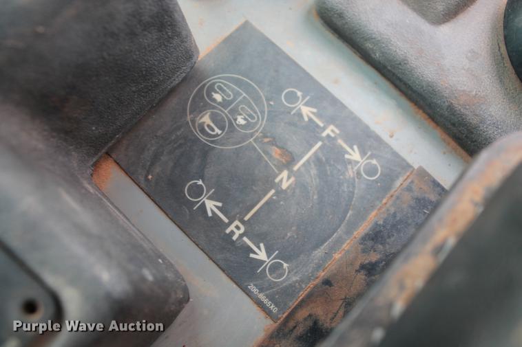 image for item DD5246 2006 Caterpillar D5G LGP dozer