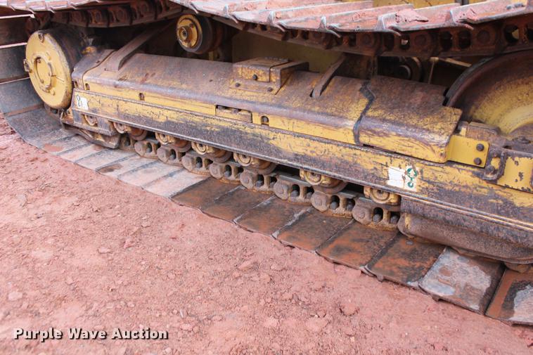 image for item DD5246 2006 Caterpillar D5G LGP dozer