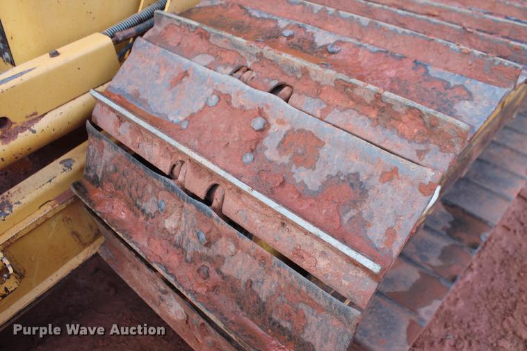 image for item DD5246 2006 Caterpillar D5G LGP dozer