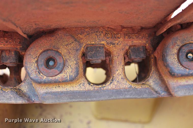 image for item DD5246 2006 Caterpillar D5G LGP dozer