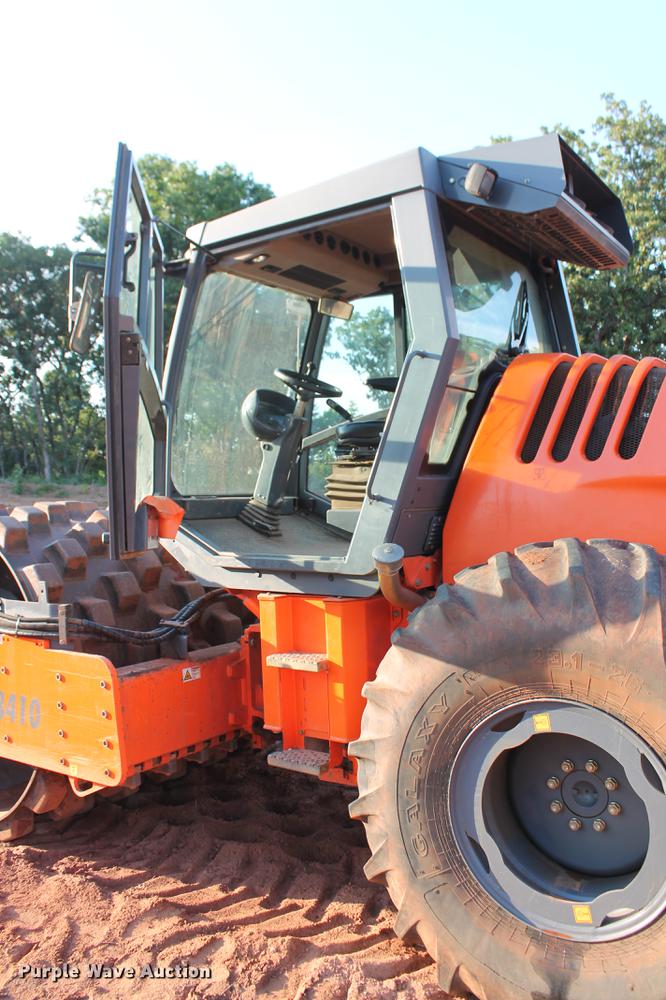 image for item DD5247 2012 Hamm 3410P single drum vibratory roller