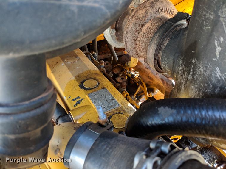 image for item DD5250 2004 John Deere 650H XLT dozer