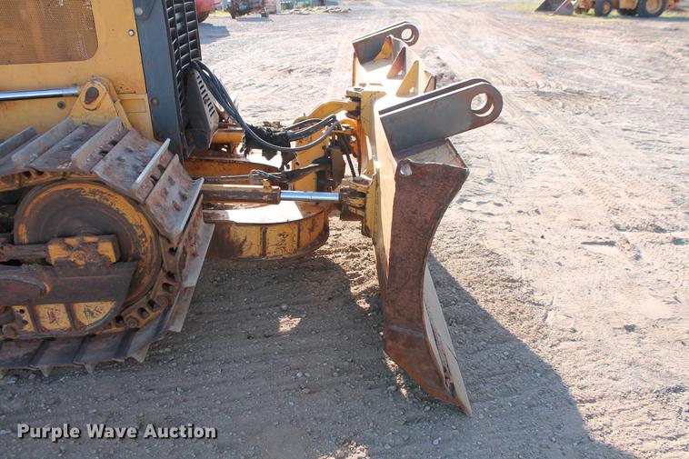 image for item DD5250 2004 John Deere 650H XLT dozer