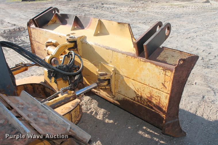 image for item DD5250 2004 John Deere 650H XLT dozer