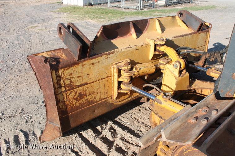 image for item DD5250 2004 John Deere 650H XLT dozer