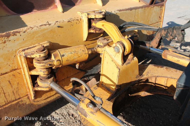 image for item DD5250 2004 John Deere 650H XLT dozer