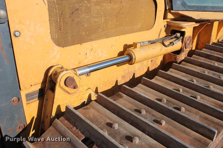 image for item DD5250 2004 John Deere 650H XLT dozer