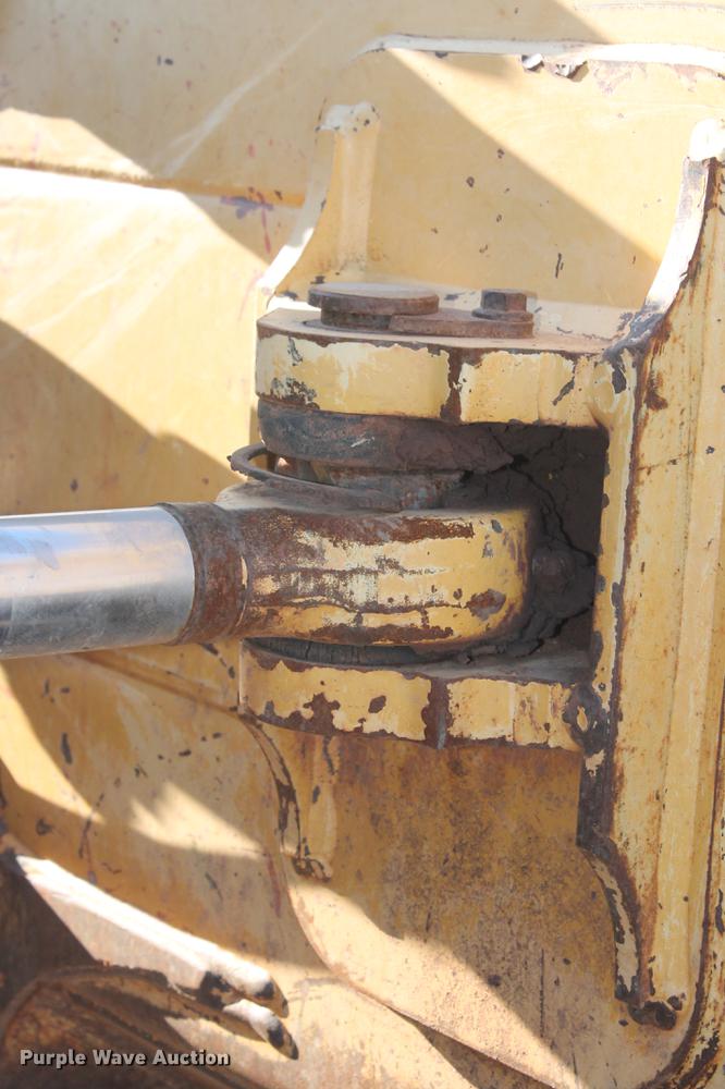 image for item DD5250 2004 John Deere 650H XLT dozer