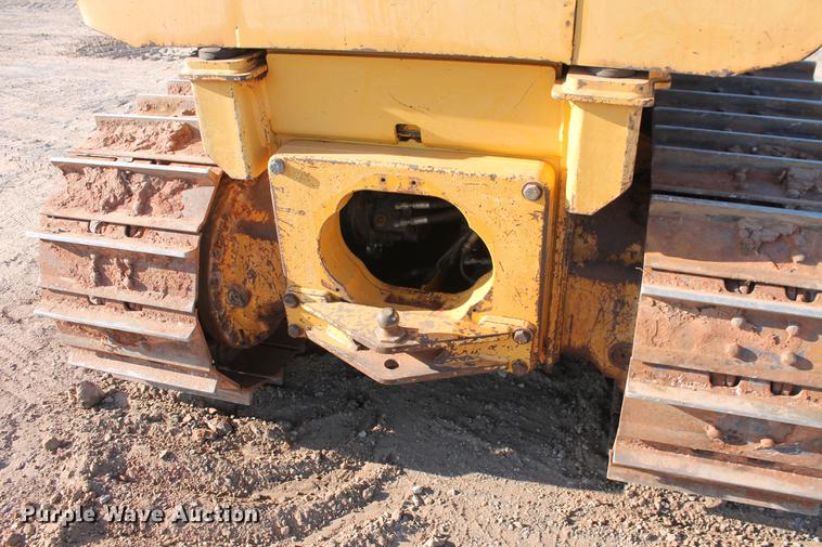 image for item DD5250 2004 John Deere 650H XLT dozer