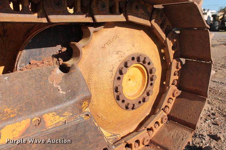 image for item DD5250 2004 John Deere 650H XLT dozer