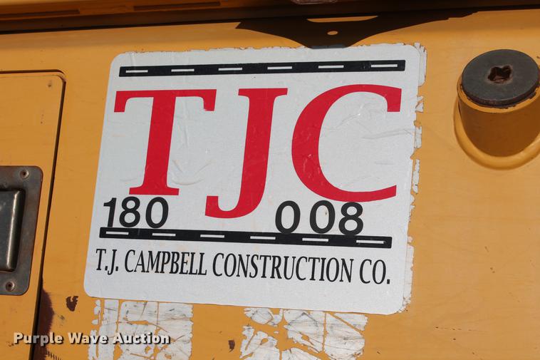 image for item DD5250 2004 John Deere 650H XLT dozer