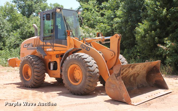 image for item DD5253 2004 Case 621D wheel loader