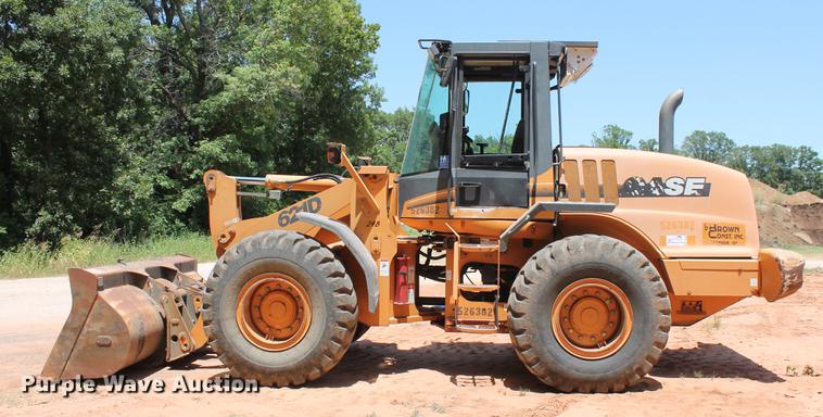 image for item DD5253 2004 Case 621D wheel loader