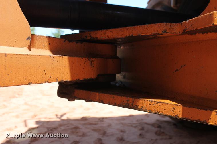 image for item DD5253 2004 Case 621D wheel loader