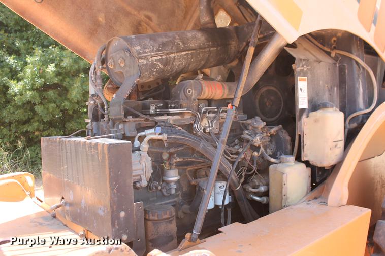 image for item DD5253 2004 Case 621D wheel loader