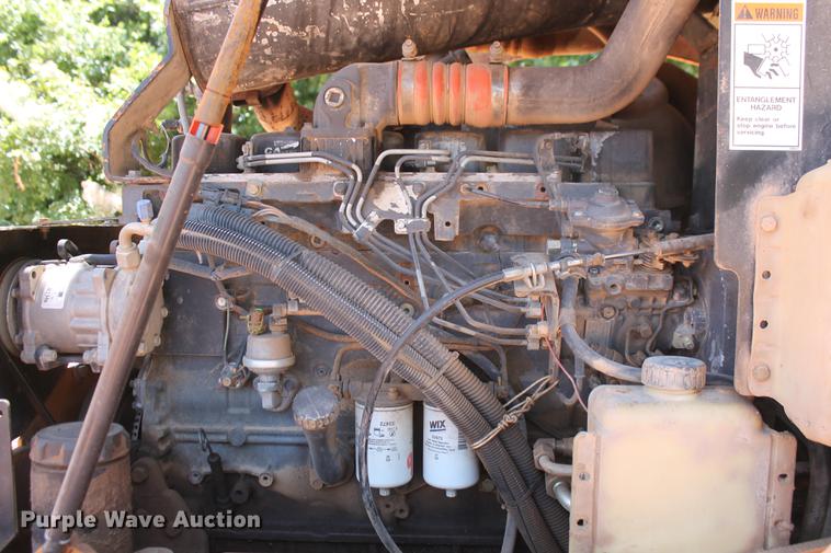 image for item DD5253 2004 Case 621D wheel loader