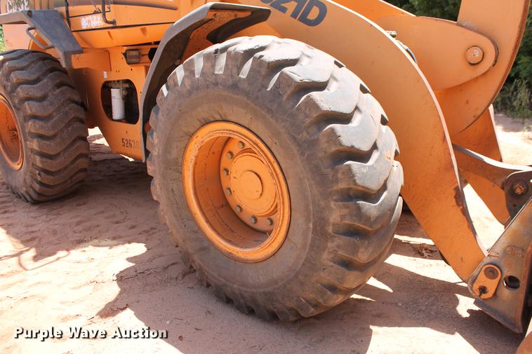 image for item DD5253 2004 Case 621D wheel loader