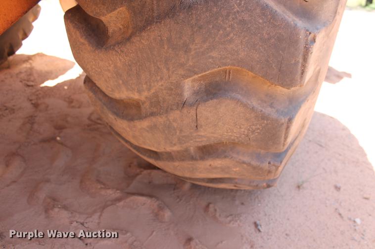 image for item DD5253 2004 Case 621D wheel loader