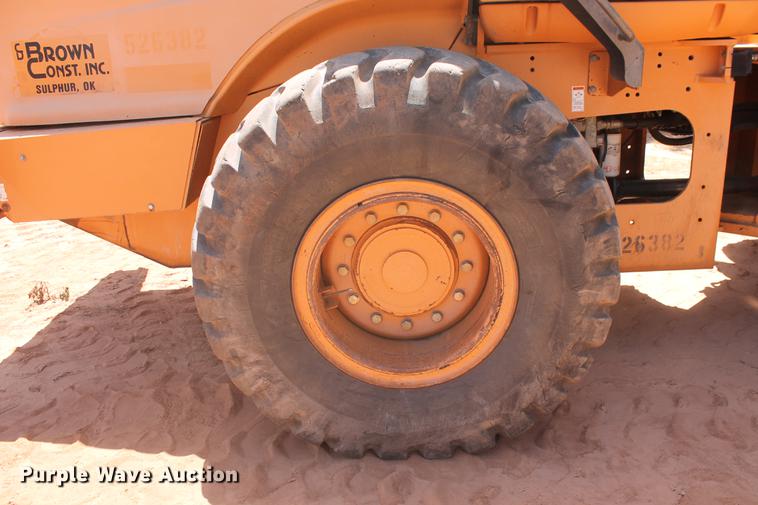 image for item DD5253 2004 Case 621D wheel loader