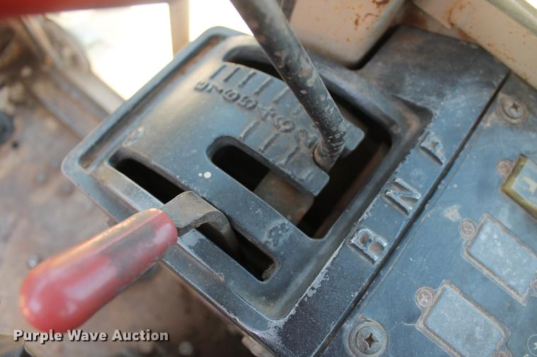 image for item DD5254 1987 John Deere 770B motor grader