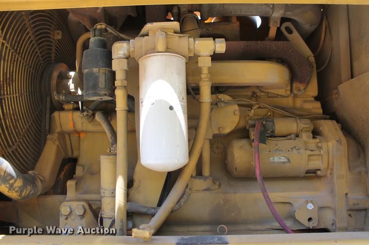 image for item DD5254 1987 John Deere 770B motor grader