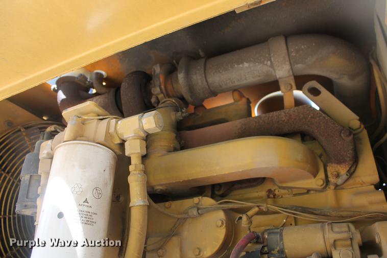 image for item DD5254 1987 John Deere 770B motor grader