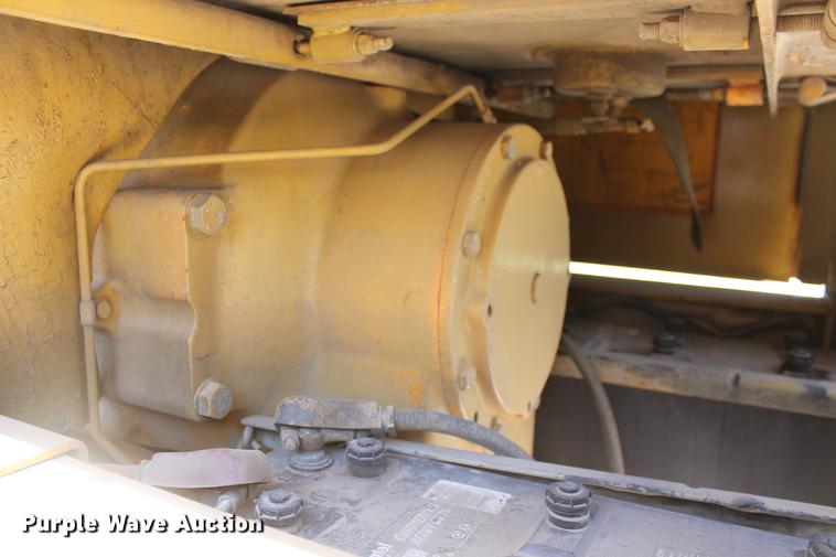 image for item DD5254 1987 John Deere 770B motor grader