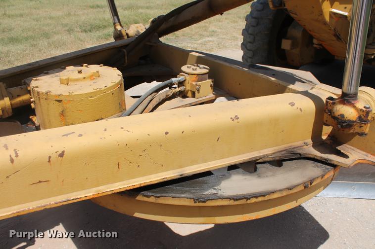 image for item DD5254 1987 John Deere 770B motor grader