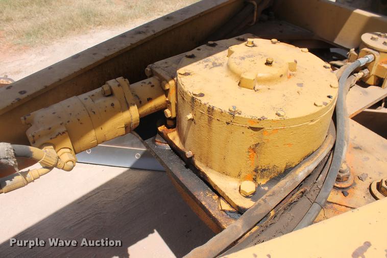 image for item DD5254 1987 John Deere 770B motor grader