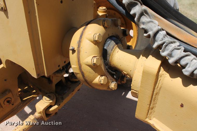 image for item DD5254 1987 John Deere 770B motor grader