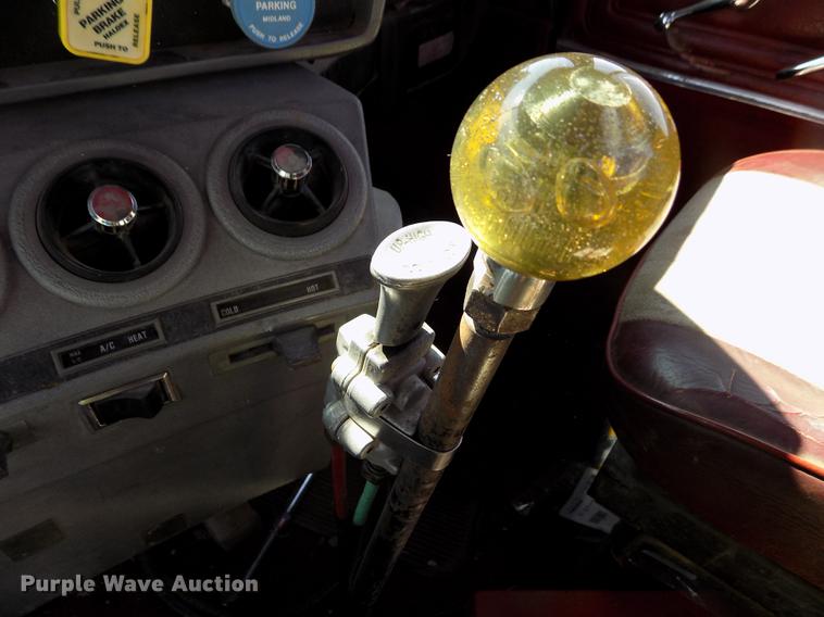 image for item DD5766 1986 Mack Econodyne R688ST semi truck