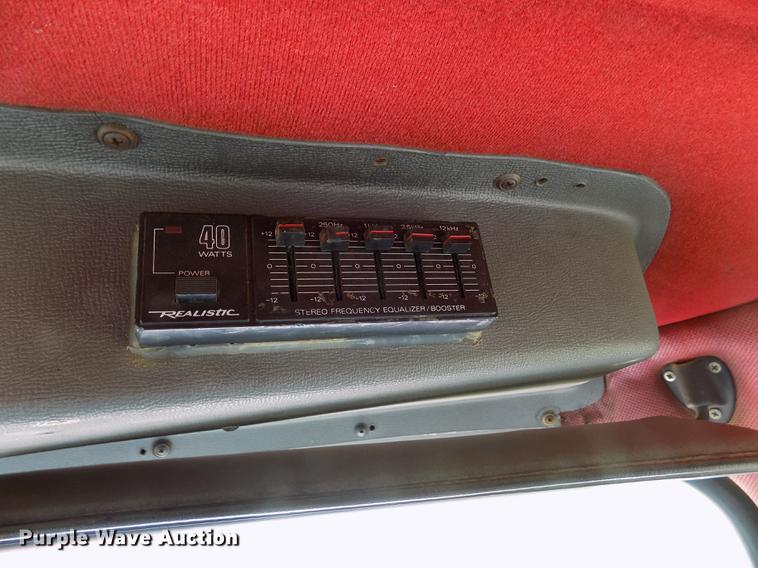 image for item DD5766 1986 Mack Econodyne R688ST semi truck