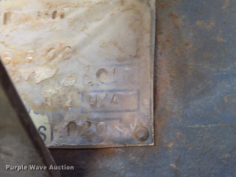 image for item DD5766 1986 Mack Econodyne R688ST semi truck