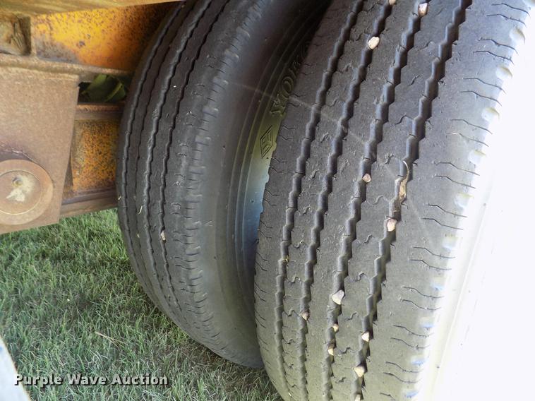 image for item DD5767 1979 Transport CR-25YF equipment trailer