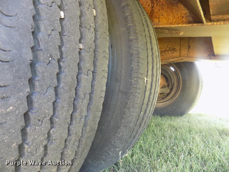 image for item DD5767 1979 Transport CR-25YF equipment trailer