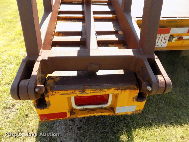 image for item DD5767 1979 Transport CR-25YF equipment trailer