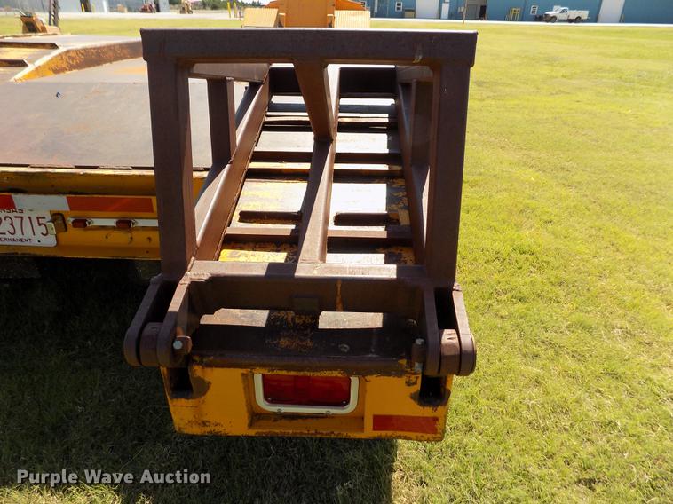 image for item DD5767 1979 Transport CR-25YF equipment trailer