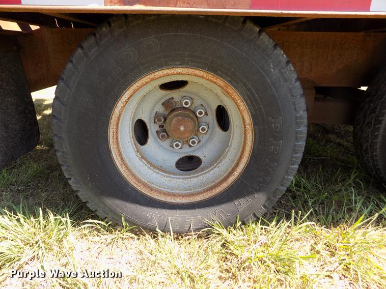 image for item DD5770 1988 Belshe T-9 equipment trailer