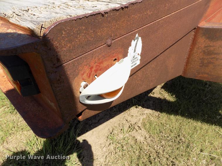 image for item DD5770 1988 Belshe T-9 equipment trailer