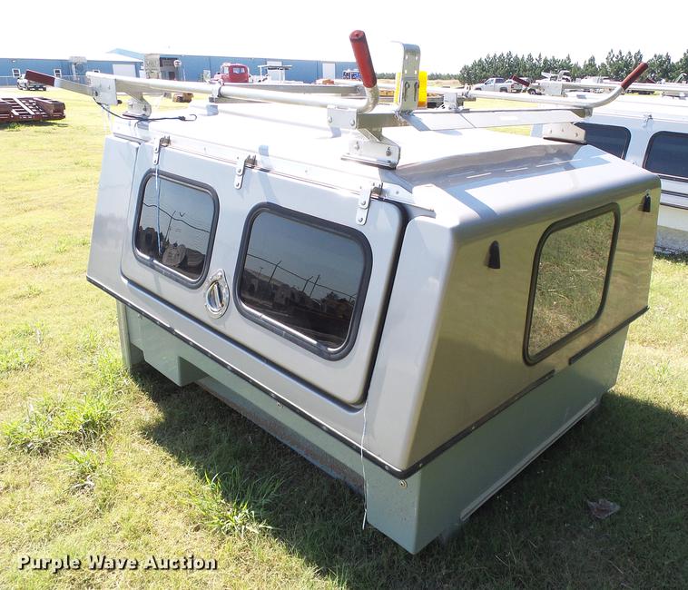 image for item DD5772 FX fiberglass topper