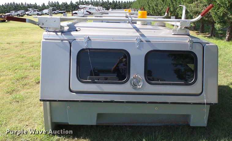 image for item DD5772 FX fiberglass topper