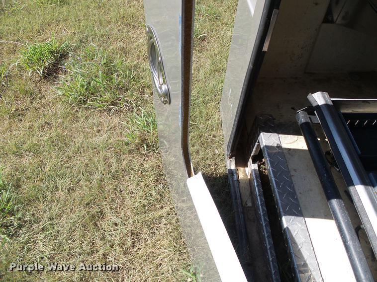 image for item DD5772 FX fiberglass topper