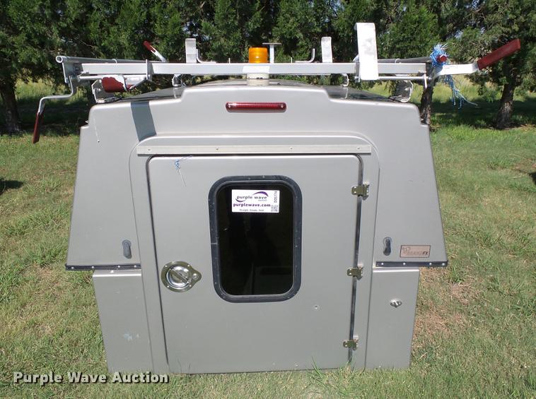 image for item DD5774 FX fiberglass topper