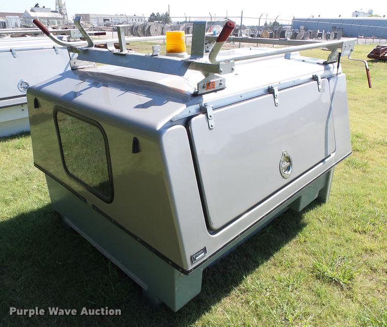 image for item DD5774 FX fiberglass topper