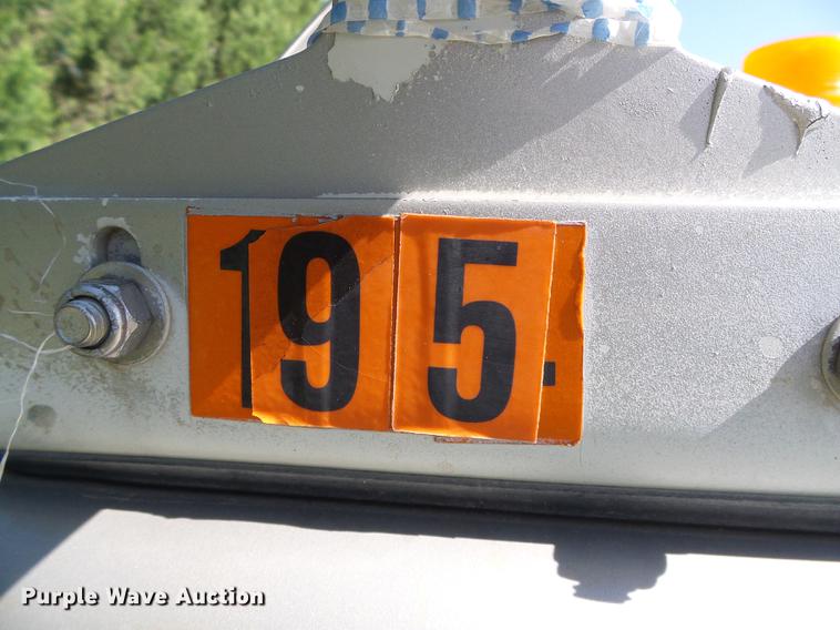 image for item DD5774 FX fiberglass topper