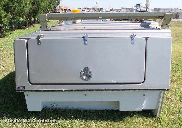 image for item DD5775 FX fiberglass topper