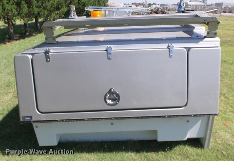 image for item DD5779 FX fiberglass topper